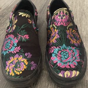 LIMITED EDITION VANS